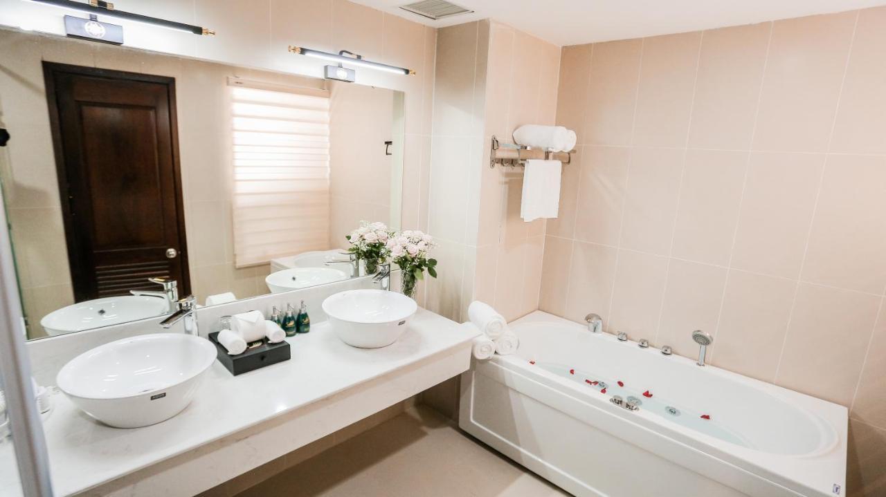 Elephants Hotel Buôn Ma Thuột Zewnętrze zdjęcie