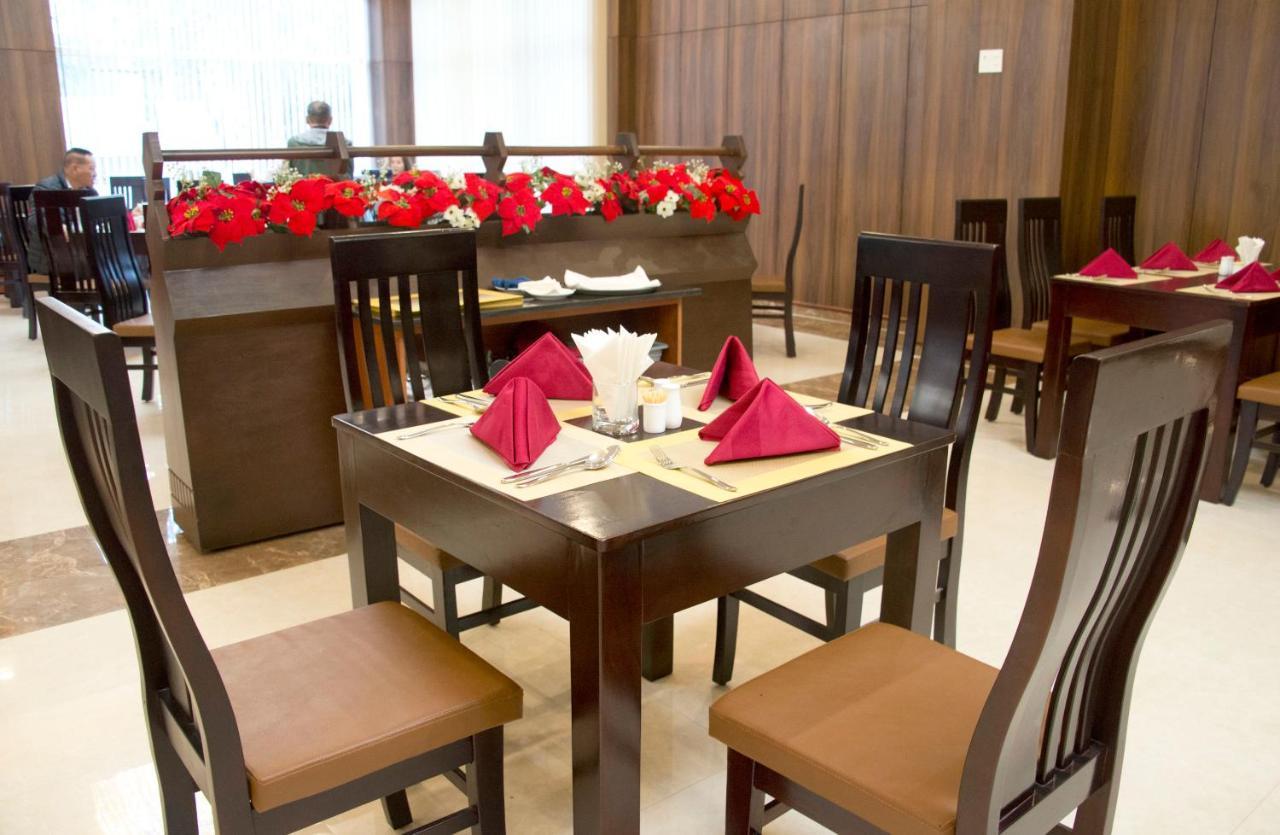 Elephants Hotel Buôn Ma Thuột Zewnętrze zdjęcie