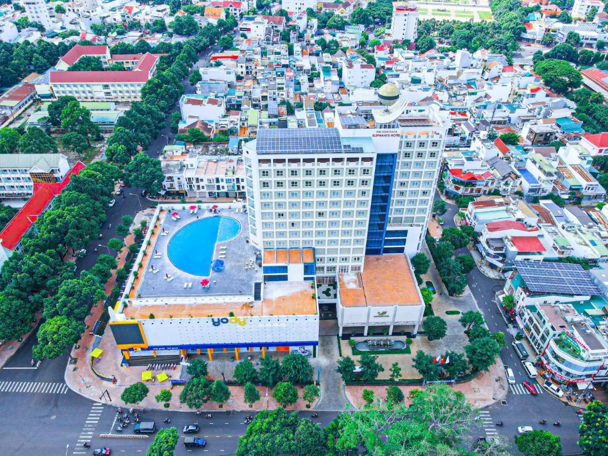 Elephants Hotel Buôn Ma Thuột Zewnętrze zdjęcie